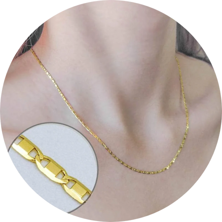 Cadena fina de oro de 18k de 50 cm puesta al cuello