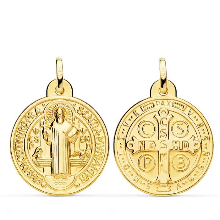 Medalla escapulario de oro de 18k de san Benito, con sus dos caras