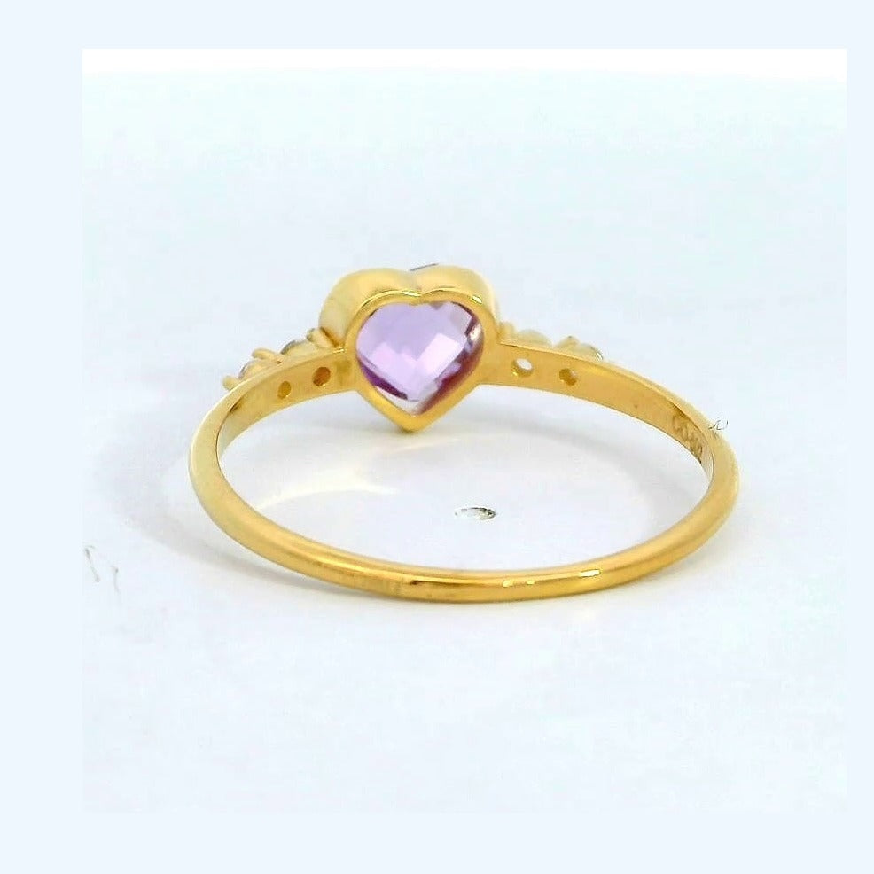 Anillo oro 18 quilates amatista corazón 6x6 mm - detalle del anillo