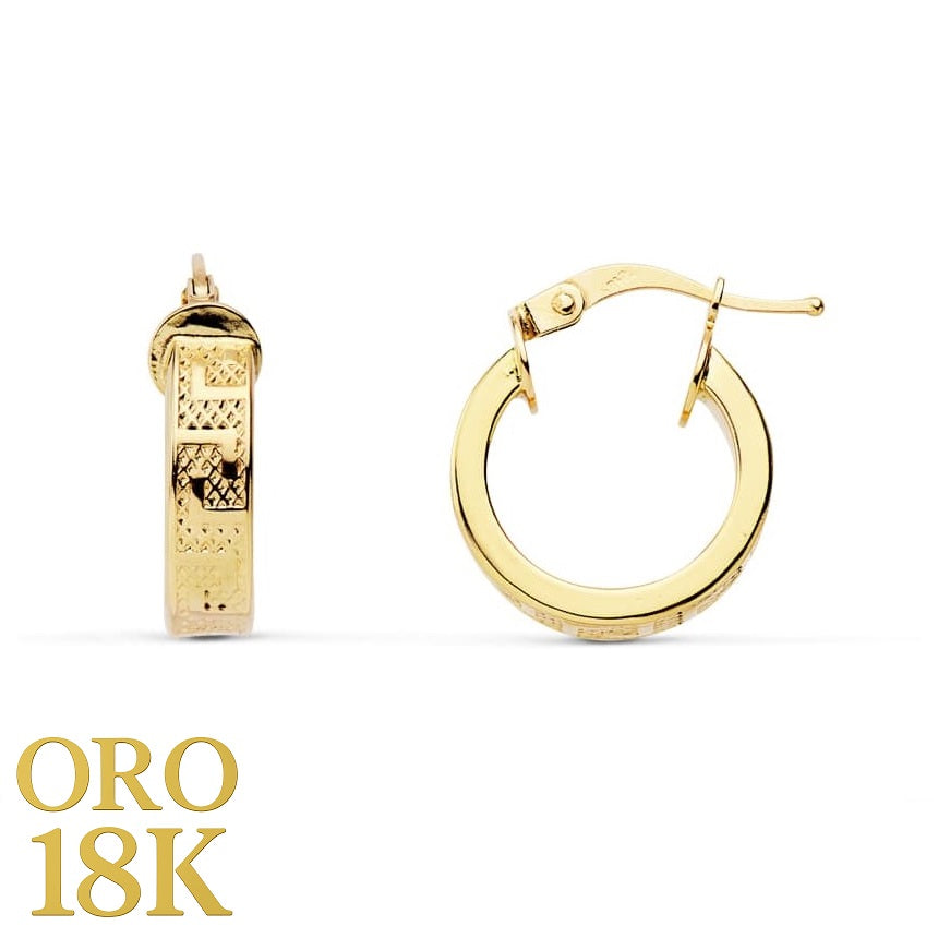 Par de aros de oro de ley 18k con dibujo de greca pequeño