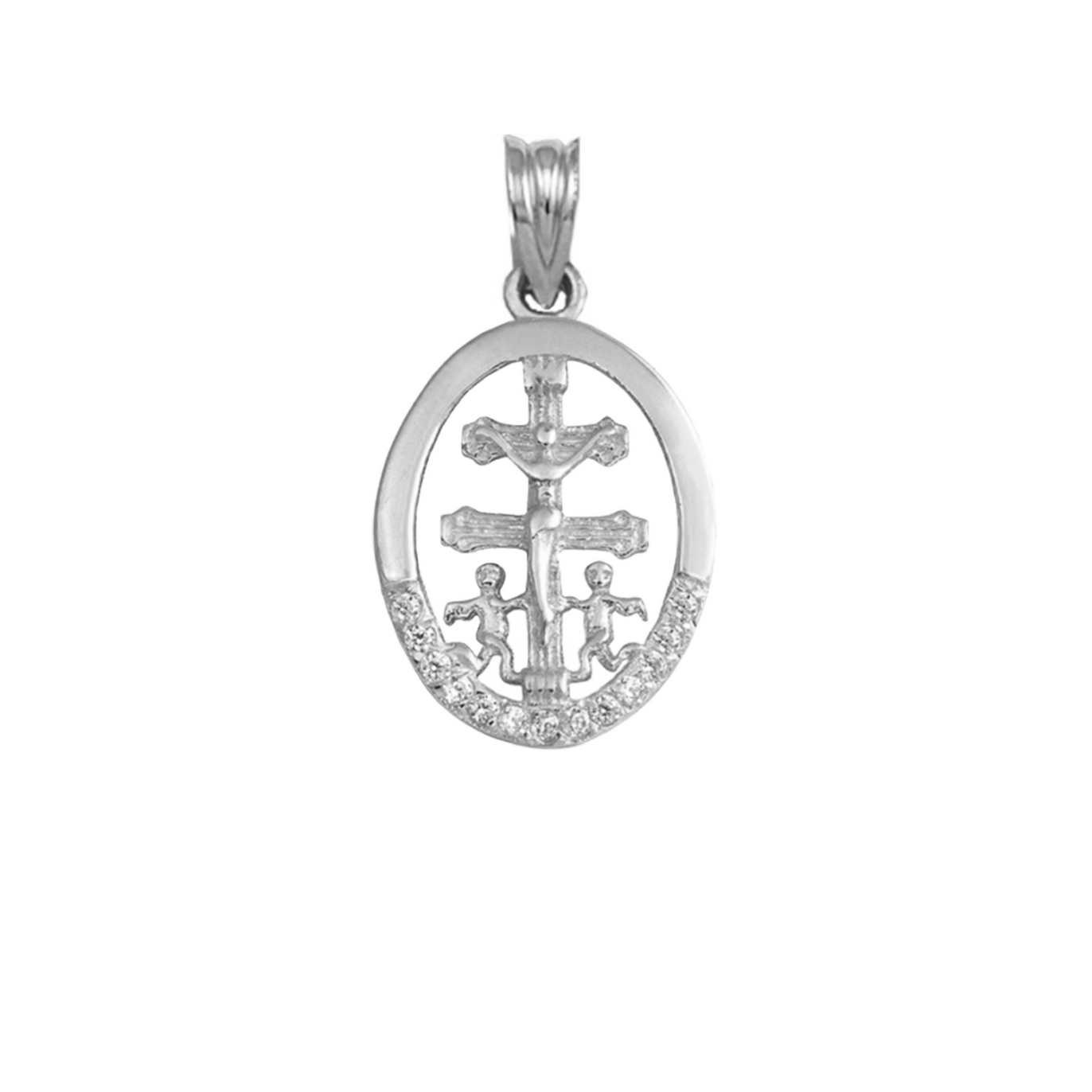 Colgante cruz de Caravaca de plata con cerco oval y circonitas, de 17 mm de alto y 12 mm de ancho, sobre fondo blanco.