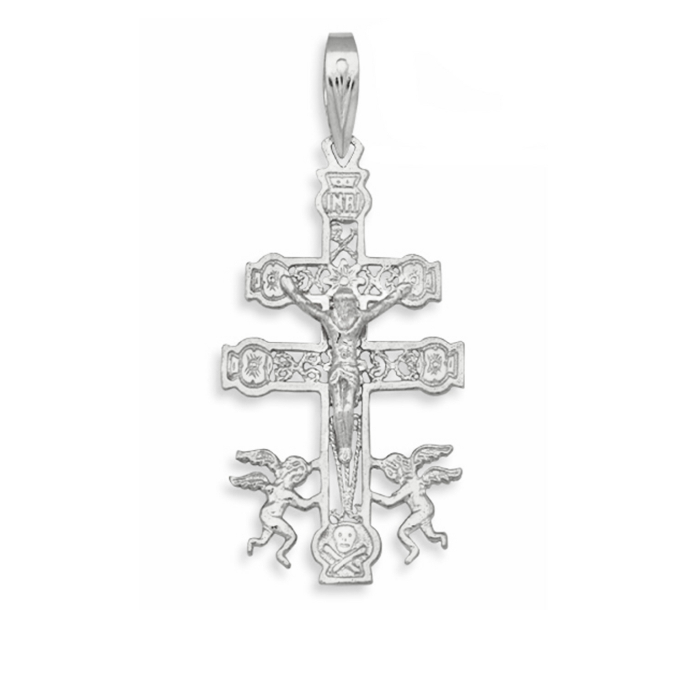 Colgante cruz de Caravaca de plata con relieves y ángeles, de 34 mm de alto y 20 mm de ancho, sobre fondo blanco.