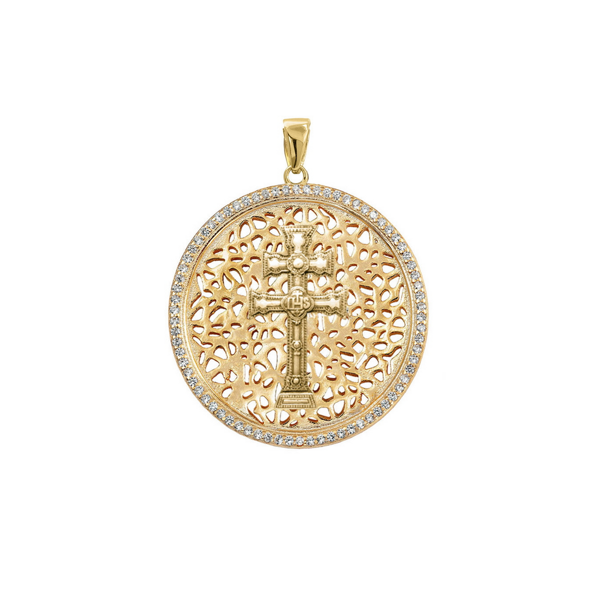 Colgante cruz de Caravaca de plata bañada en oro circular con cerco de circonitas, de 25 mm de diámetro, sobre fondo blanco.