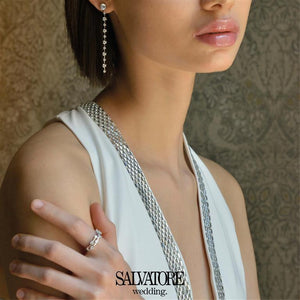 Pendientes de plata finos largos con circonitas de Salvatore Plata 136A0759 detalle