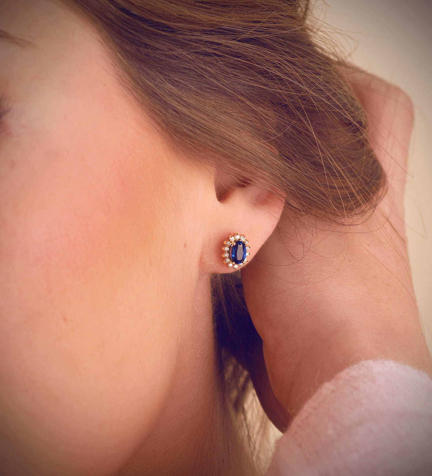 18k gold sapphire diamond earrings