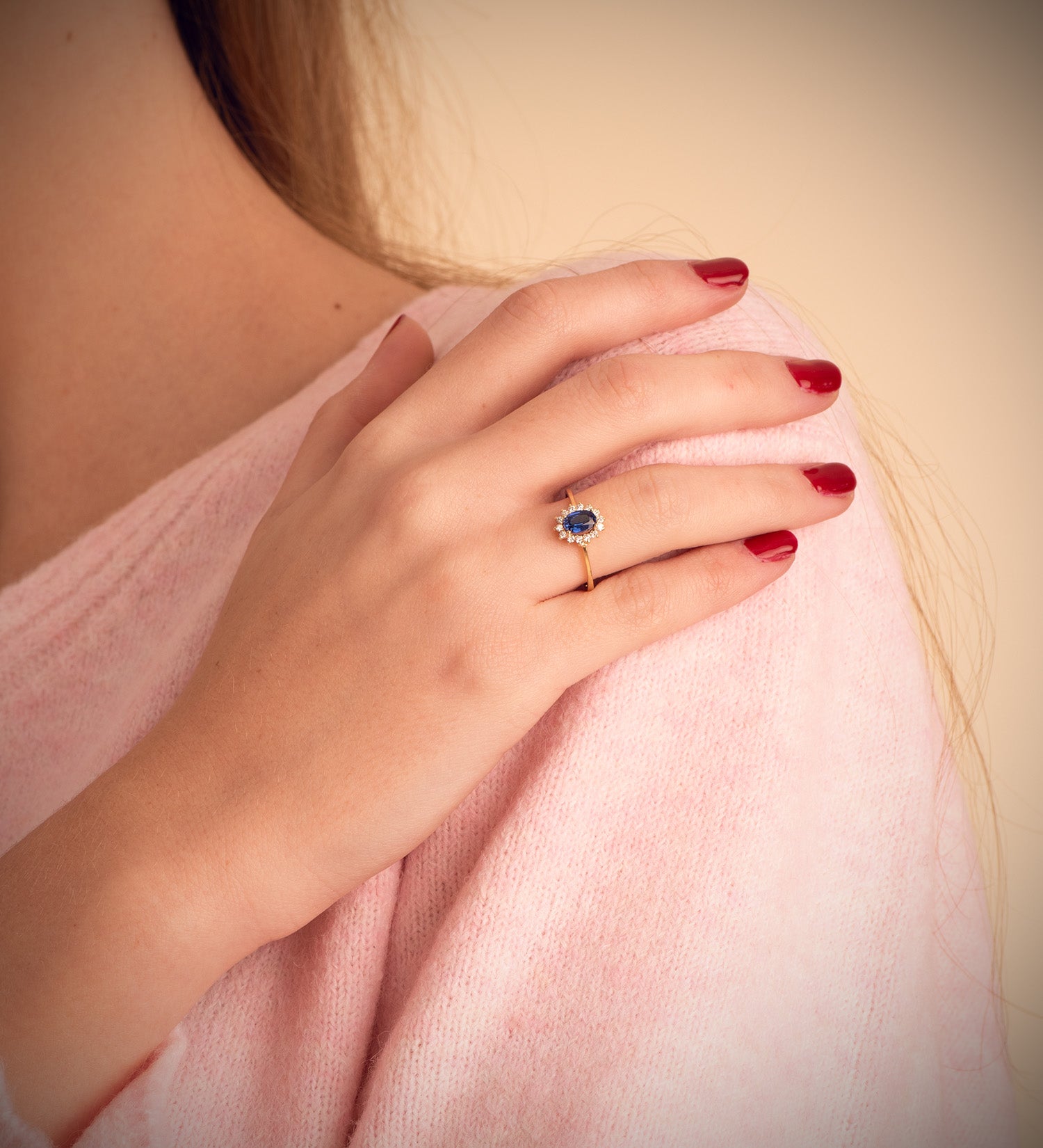 18k small sapphire diamond ring