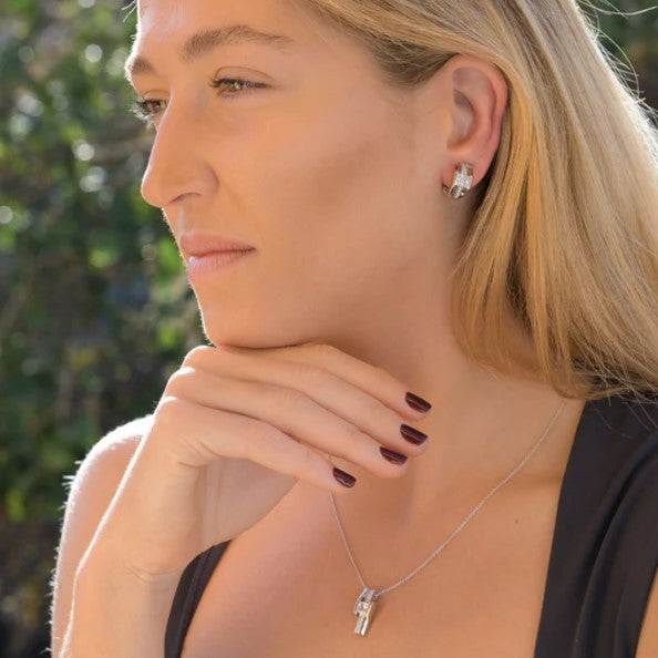 Pendientes y colgante de plata de ley largos con diseño cuadrado con circonitas chica