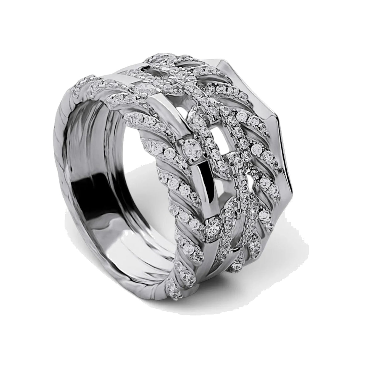 Anillo ancho de plata de ley 925 con diseño entrelazado y circonitas blancas.