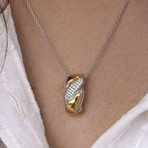 Pendientes y colgante de plata de ley cierre omega con diseño trenzado zoom