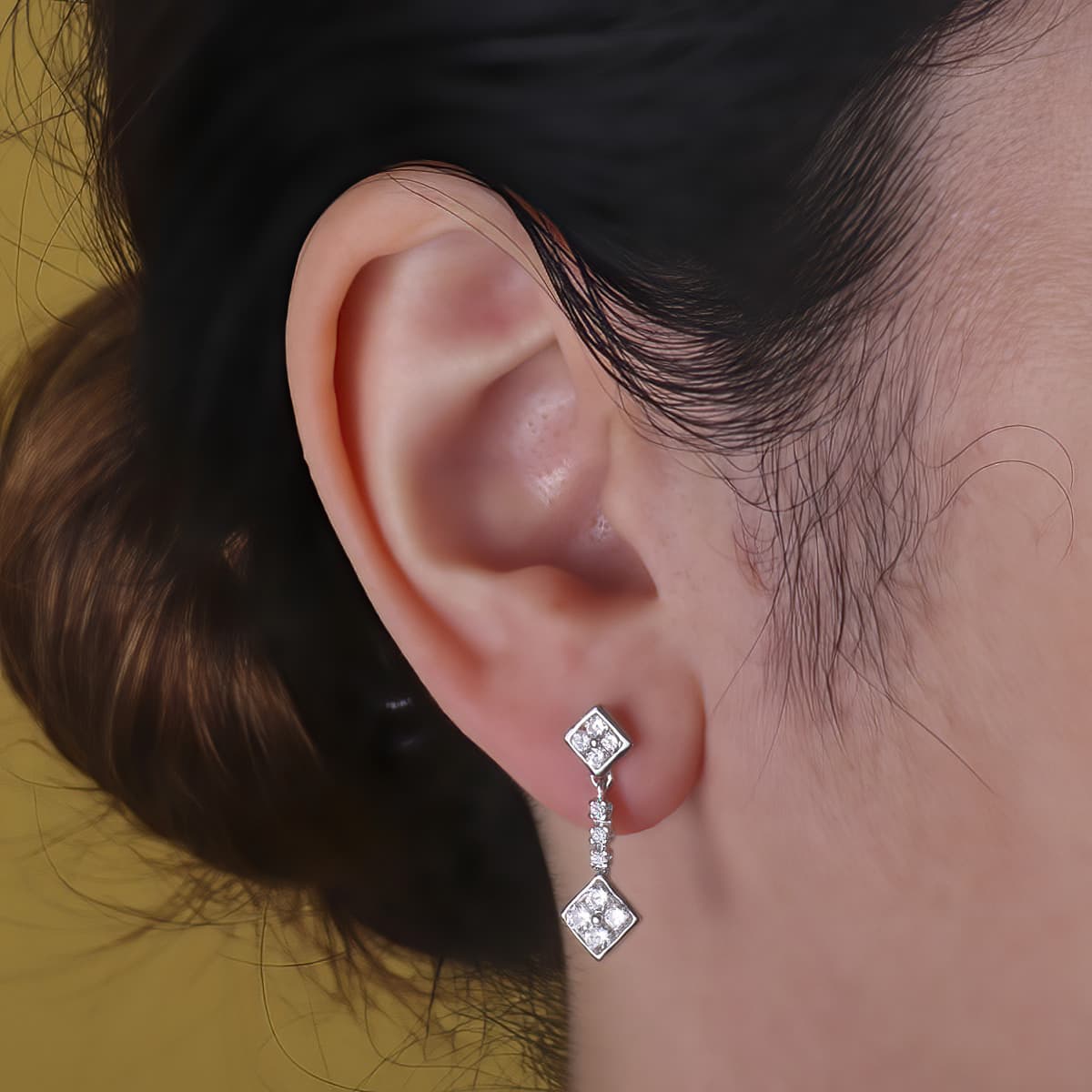 Pendientes de novia de doble cuerpo con circonitas, puestos en la oreja, 22x8 mm