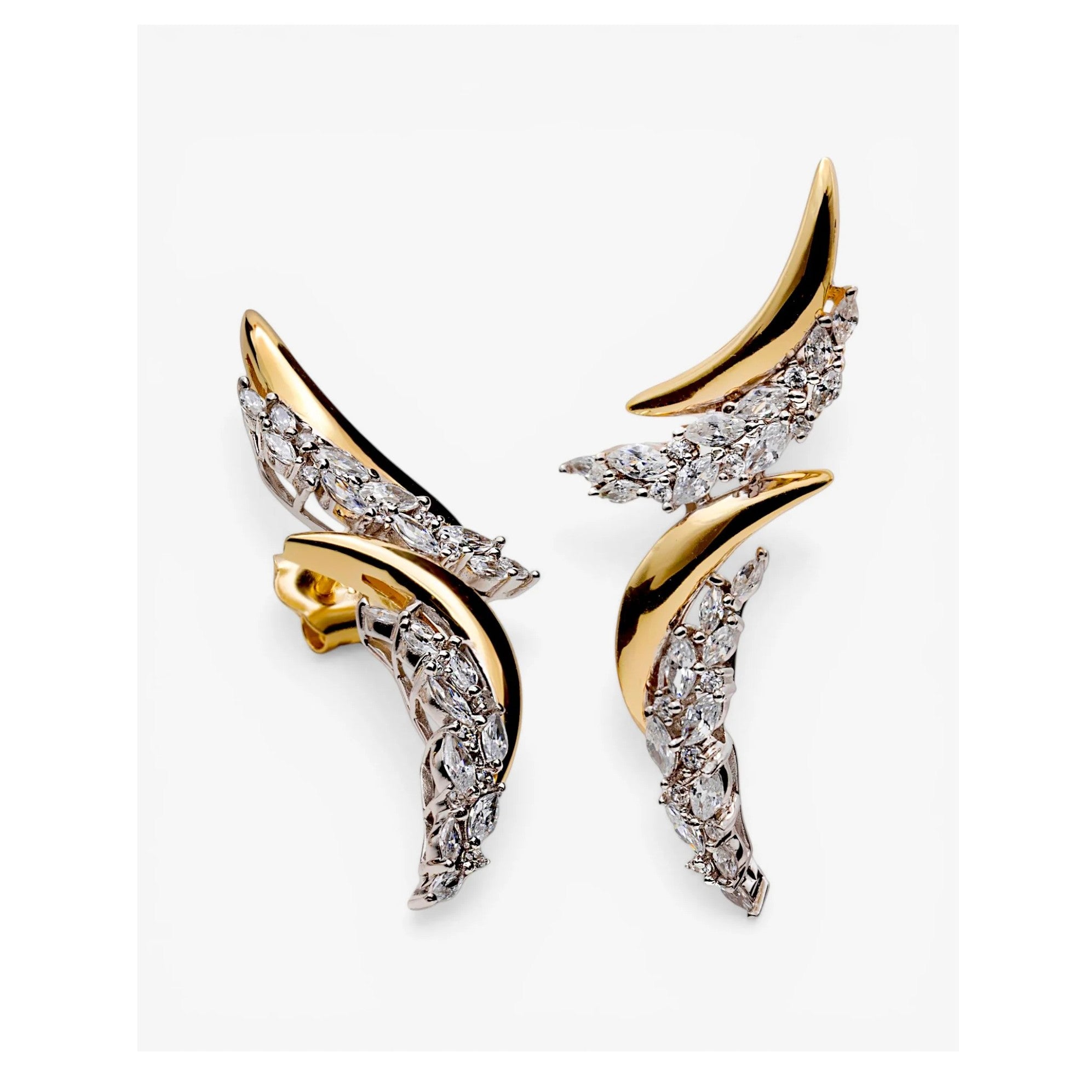 Pendientes bicolor de plata de ley 925 con baño de oro, diseño elegante y circonitas blancas, 46mm x 15,8mm x 4,6mm.
