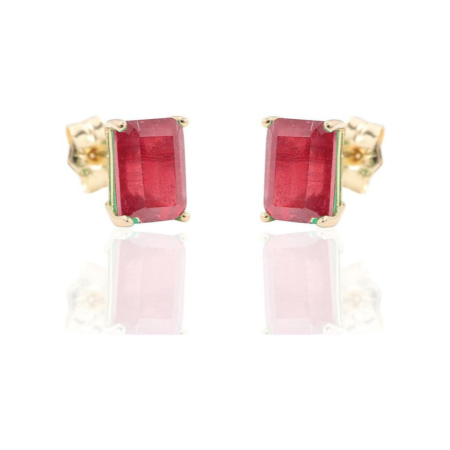 Pendientes de oro amarillo de 18 quilates con rubí fino baguette