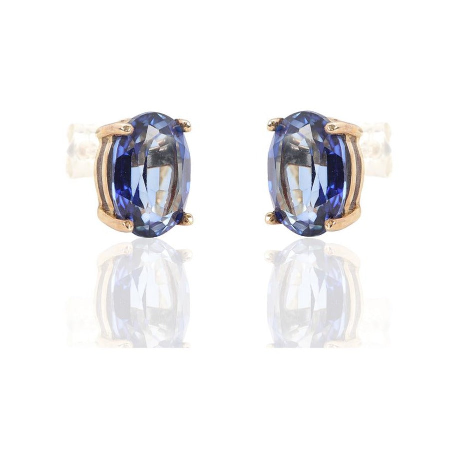 Pendientes de oro amarillo de 18 quilates con zafiro oval
