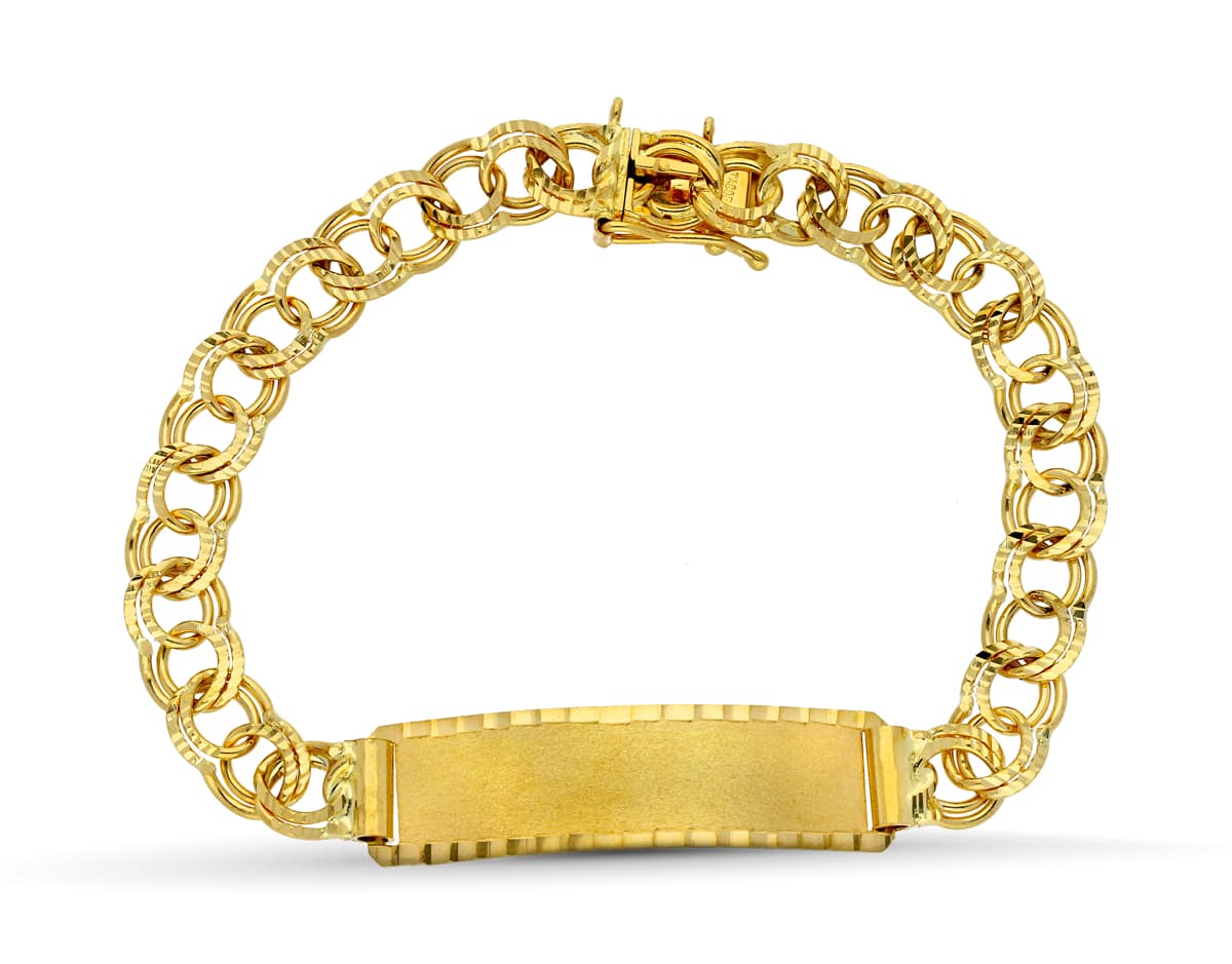 Esclava de oro amarillo 18k de estilo húngaro, 21 cm de largo y 7 mm de ancho, sobre fondo blanco