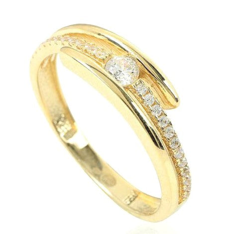 Anillo de oro 18k fino con circonitas pequeñas laterales y circonita grande central