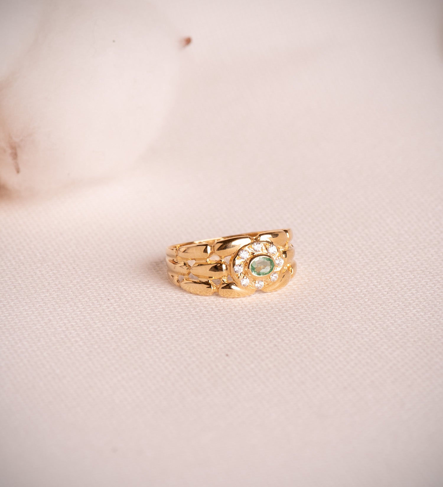 Anillo panter oro 18k con circonitas y esmeralda natural