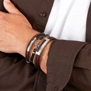 Pulsera de piel marrón con placa de acero inoxidable, 22,5 cm, cierre de caja