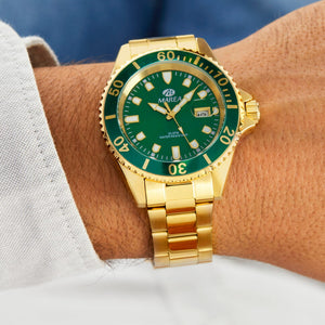 Reloj para hombre Marea, caja de acero inoxidable color dorada de 43 mm, brazalete de acero color dorado, esfera verde con bisel verde - detalle