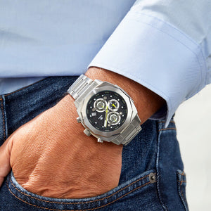 Reloj para hombre Marea, caja de acero inoxidable color plateada de 44 mm, brazalete de acero color plateado, esfera negra con segundero verde lima - detalle