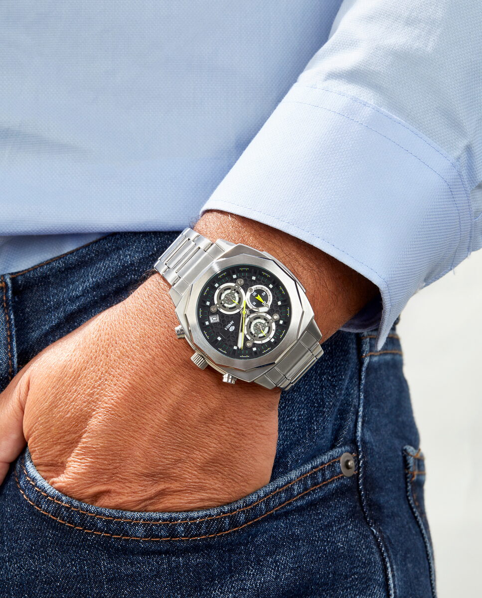 Reloj para hombre Marea, caja de acero inoxidable color plateada de 44 mm, brazalete de acero color plateado, esfera negra con segundero verde lima - detalle