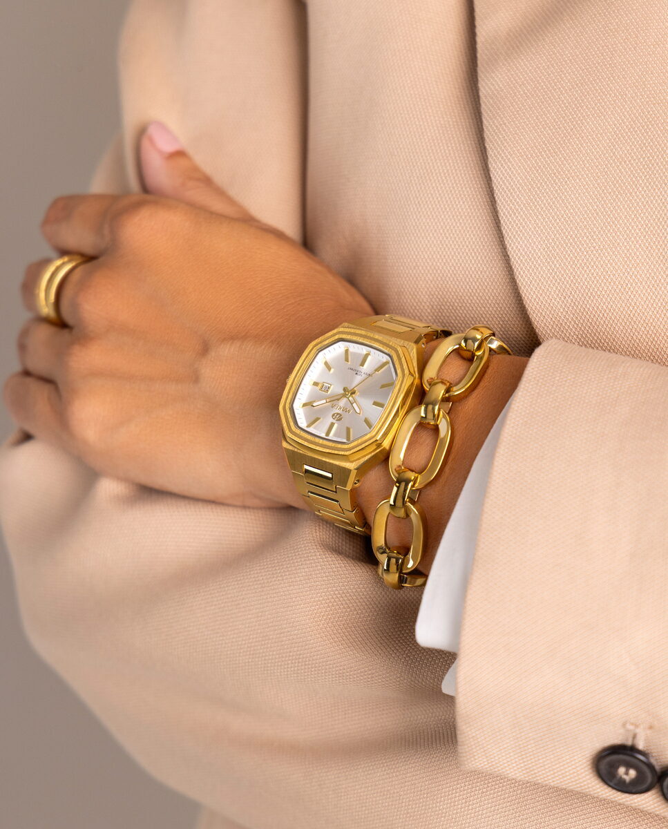 Reloj para mujer Marea, caja de metal color dorada de 34 mm, brazalete de acero color dorado, esfera plateada - detalle