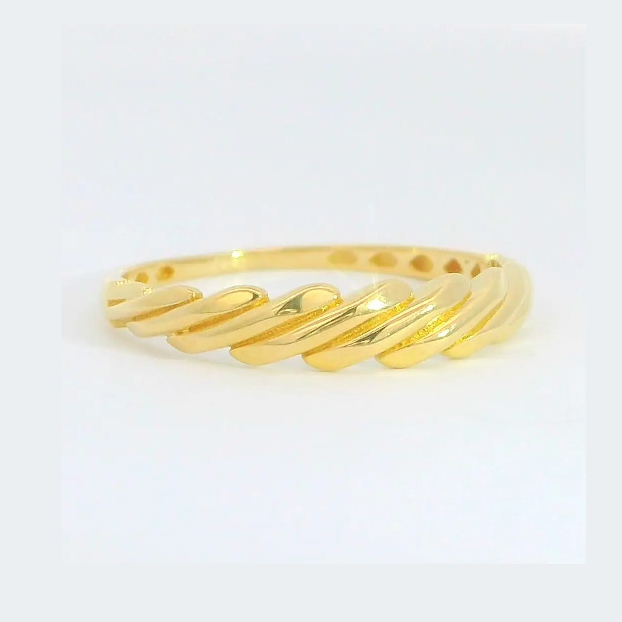 Anillo oro 9 quilates trenzado - detalle del diseño