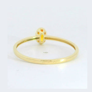 Anillo oro 9 quilates circonita oval citrino 6x4 mm - detalle del anillo