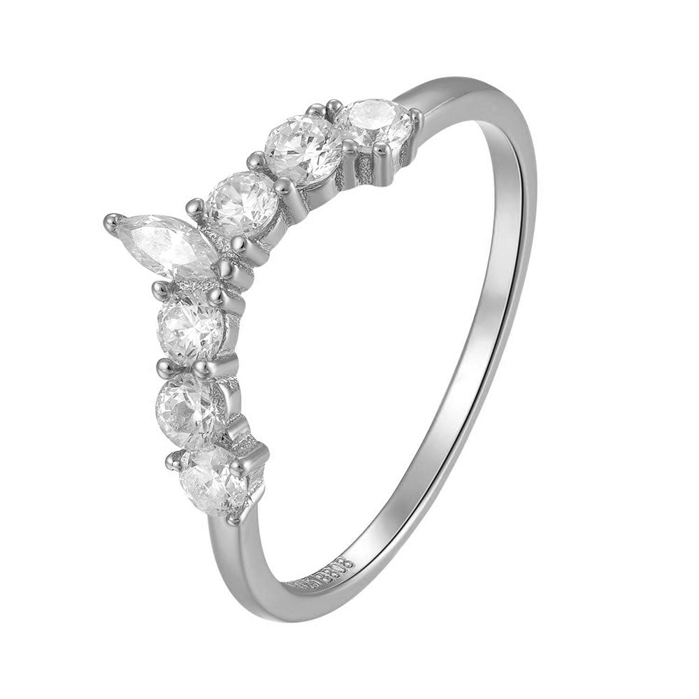 Anillo trepadora de circonitas graduadas en plata de ley 925 bañada en rodio