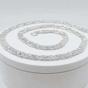 Cadena MACIZA de plata de ley 925 diseño articulado con microengaste de circonitas blancas gif