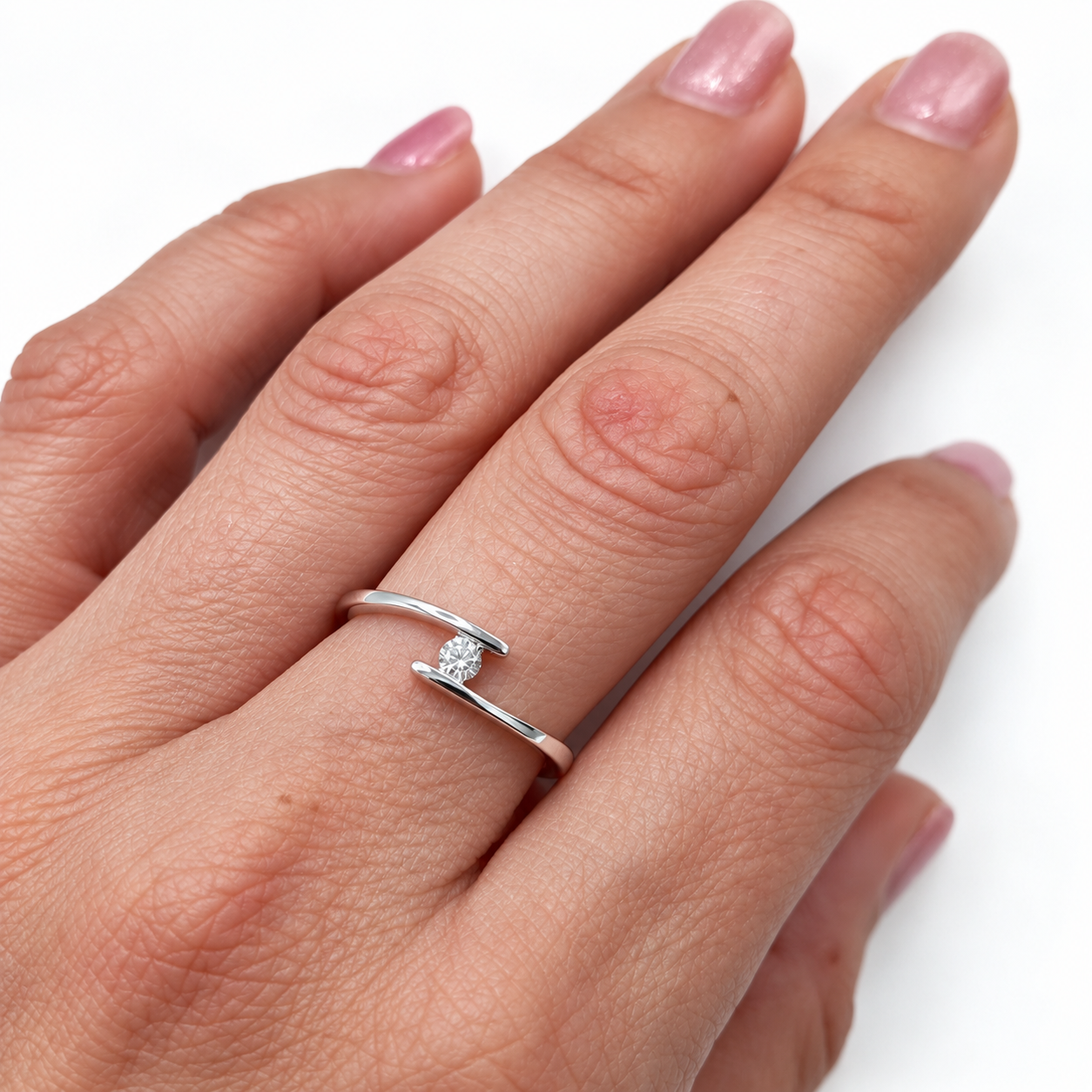 Solitario oro blanco 18k diamante laboratorio engaste tensión, diamante flotante en primer plano