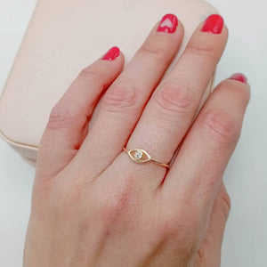 Anillo fino macizo oro 18k ojo mano