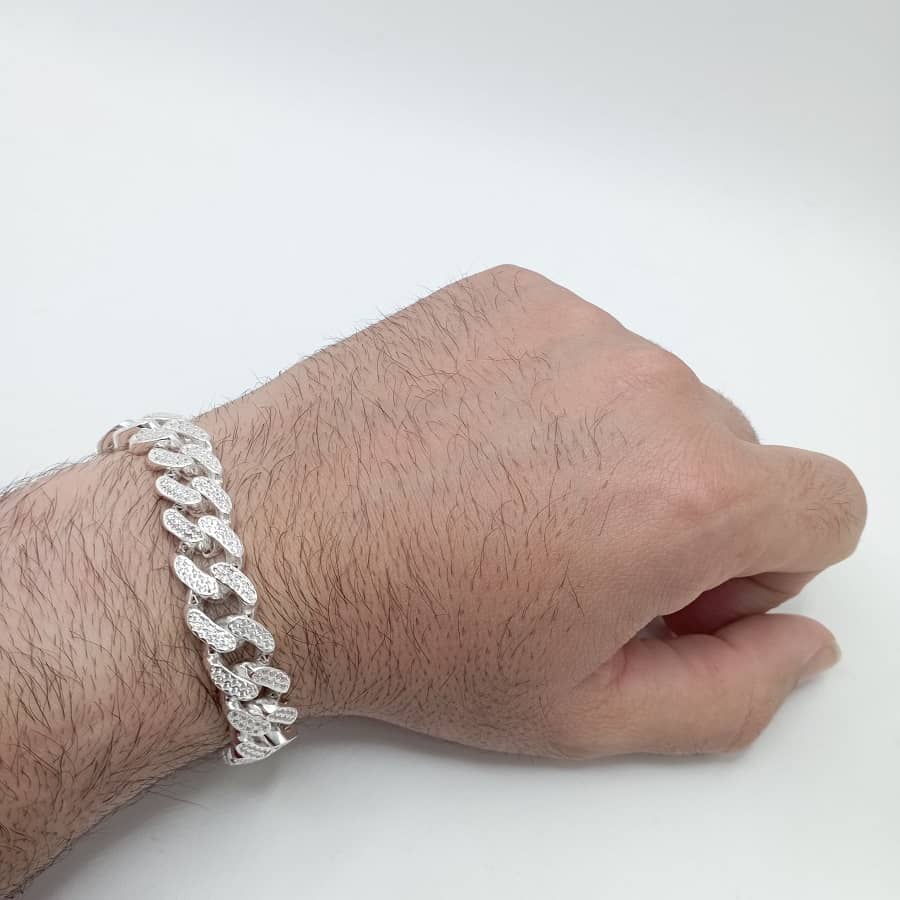 Pulsera plata cubana circonitas ligera mano