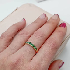 Anillo oro 18k circonitas verdes MANO