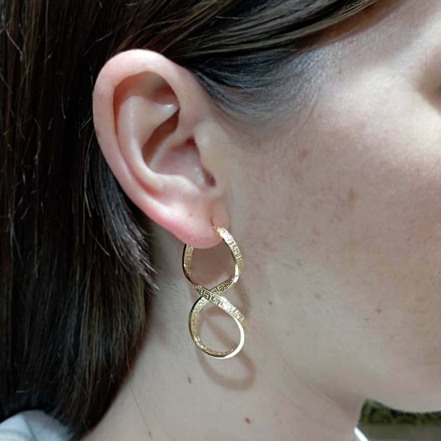 Aros oro greca ochos finos chica