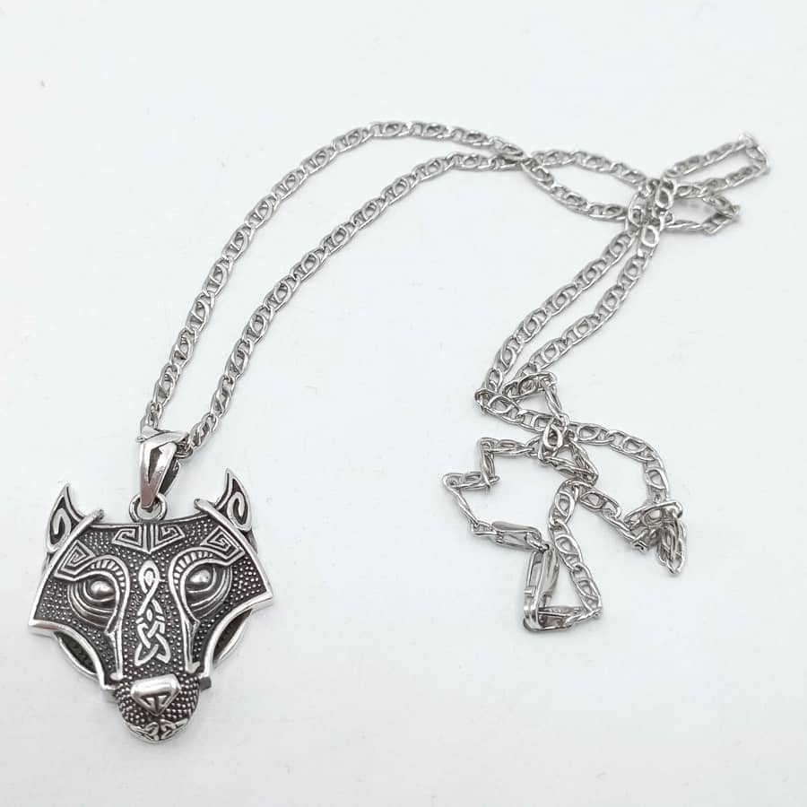 colgante lobo fenrir con cadena de plata