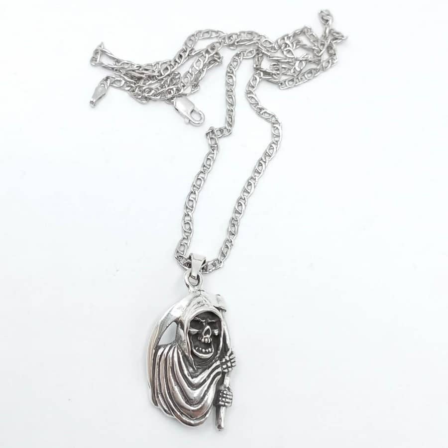 colgante busto muerte plata