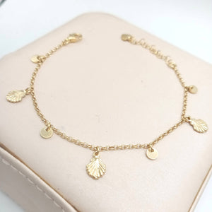 Pulsera de plata fina chapada en oro con colgantes en forma de conchas hd