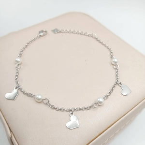 Pulsera de plata fina con colgantes en forma de corazón y perlitas hd