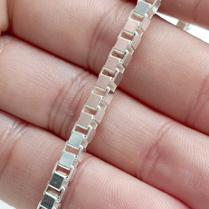 Cadena de plata de ley 925 malla veneciana box 5mm de ancho detalle zoom