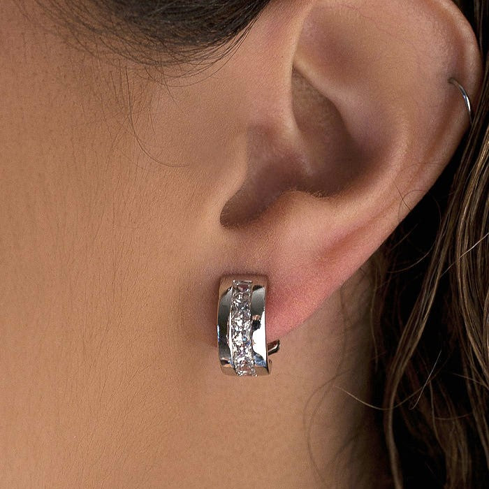 Pendientes de plata de ley con cierre omega y circonitas 9234-A zoom
