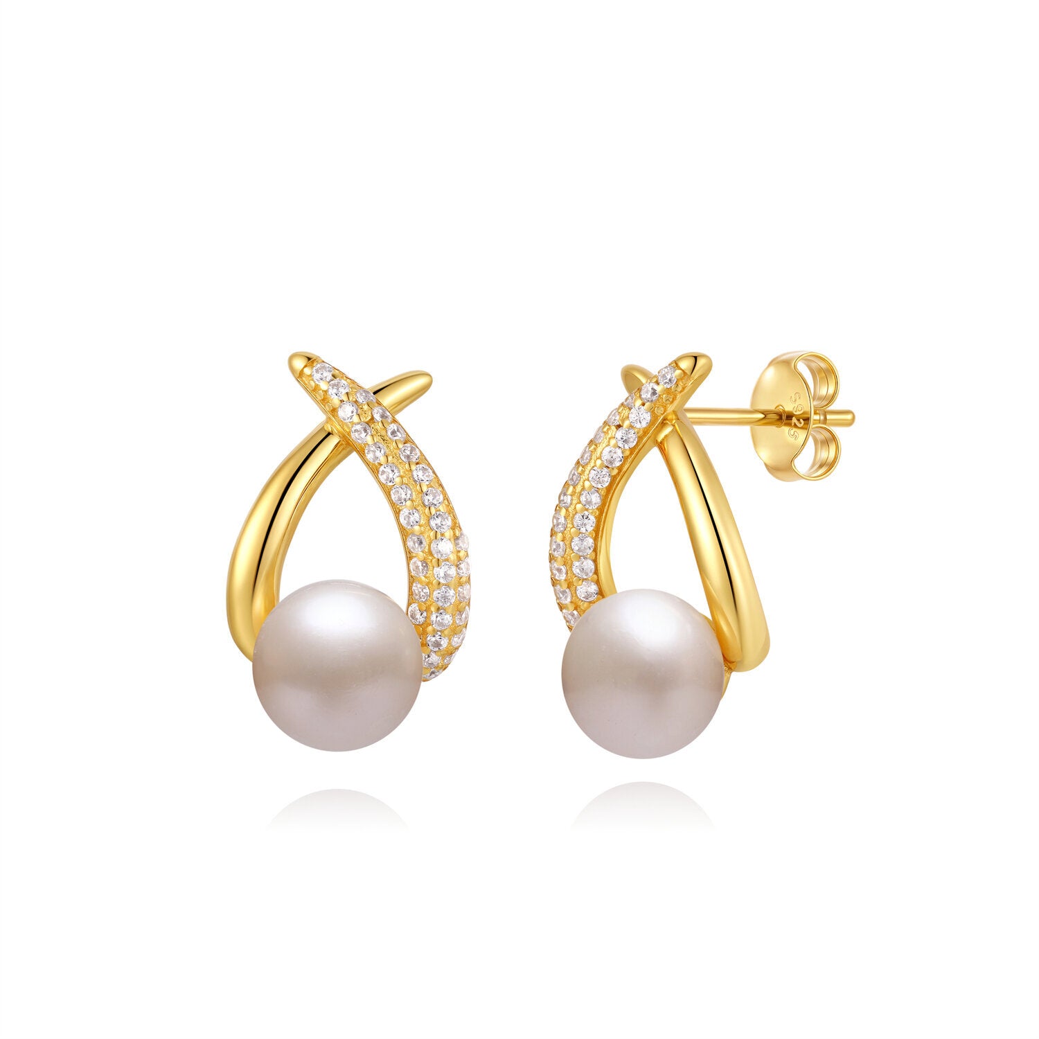 Pendientes entrelazados de plata bañada en oro con perla botón cultivada, 18 mm