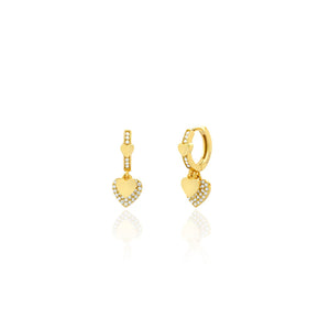 Pendientes de aro con triple corazón de circonita en plata bañada en oro, 21 mm