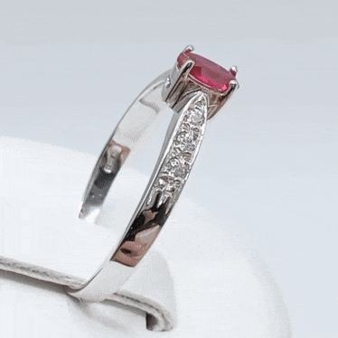 Anillo oro blanco fino fucsia gif