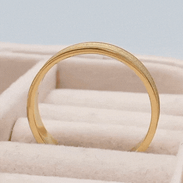 Alianza de oro 18k fabricada a mano de 5 mm de ancho matizada cóncava gif