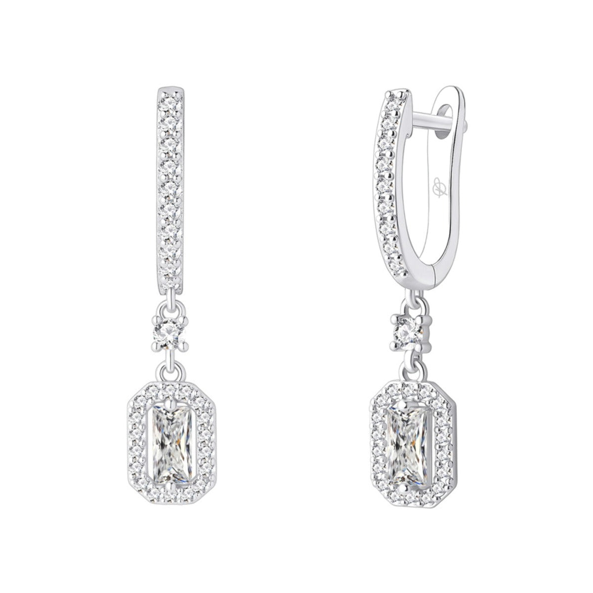 Criolla de plata de ley 925 con circonita rectangular colgando del aro
