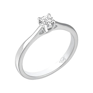 Solitario de plata de ley de 4 mm con brazo ancho de circonitas