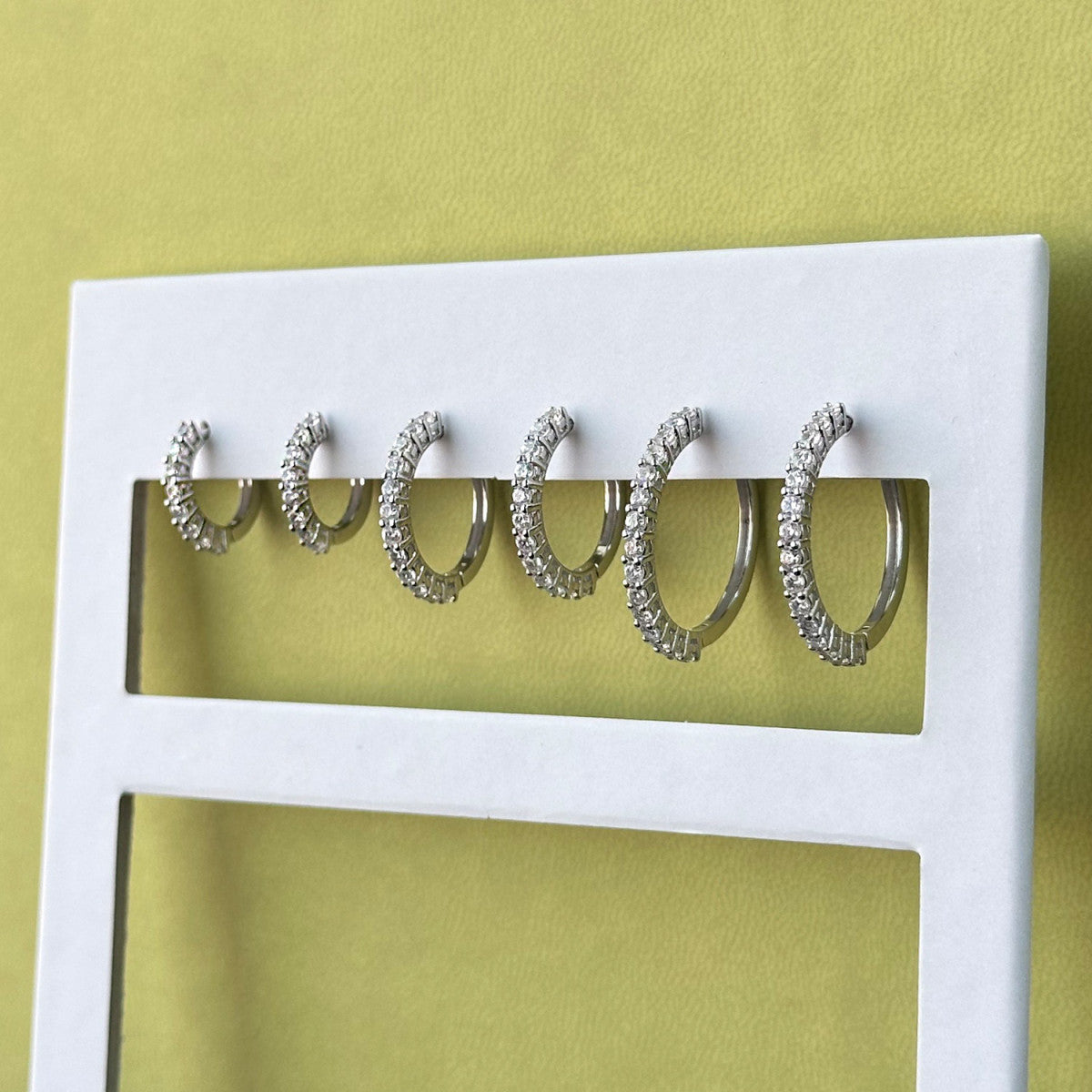 Criollas de plata de ley 925 tipo eternity de 13 mm con circonitas en todo el aro