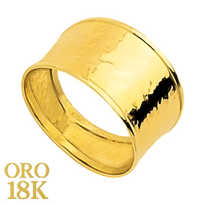 Anillo oro 18k plano ancho liso con muestra martilleada