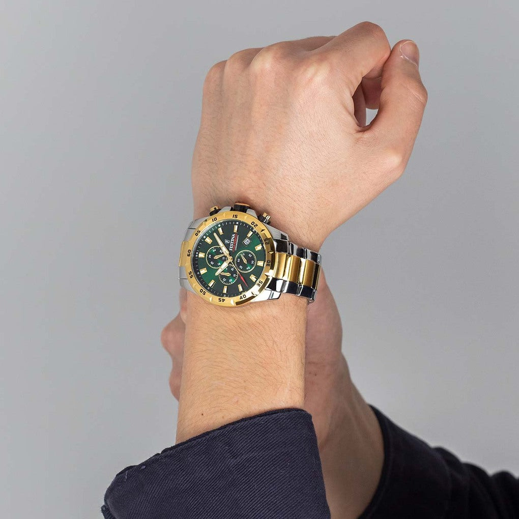 Reloj Festina Timeless Chronograph F20562/3 puesto en la muñeca