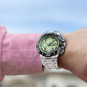 Reloj Festina Chrono Bike F20754/3 puesto en la muñeca